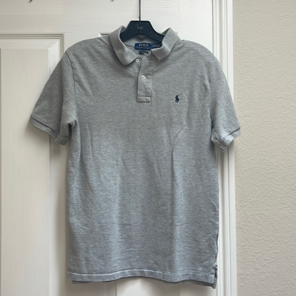 Polo Ralph Lauren boys grey pique polo shirt.  Size XL (18-20)
